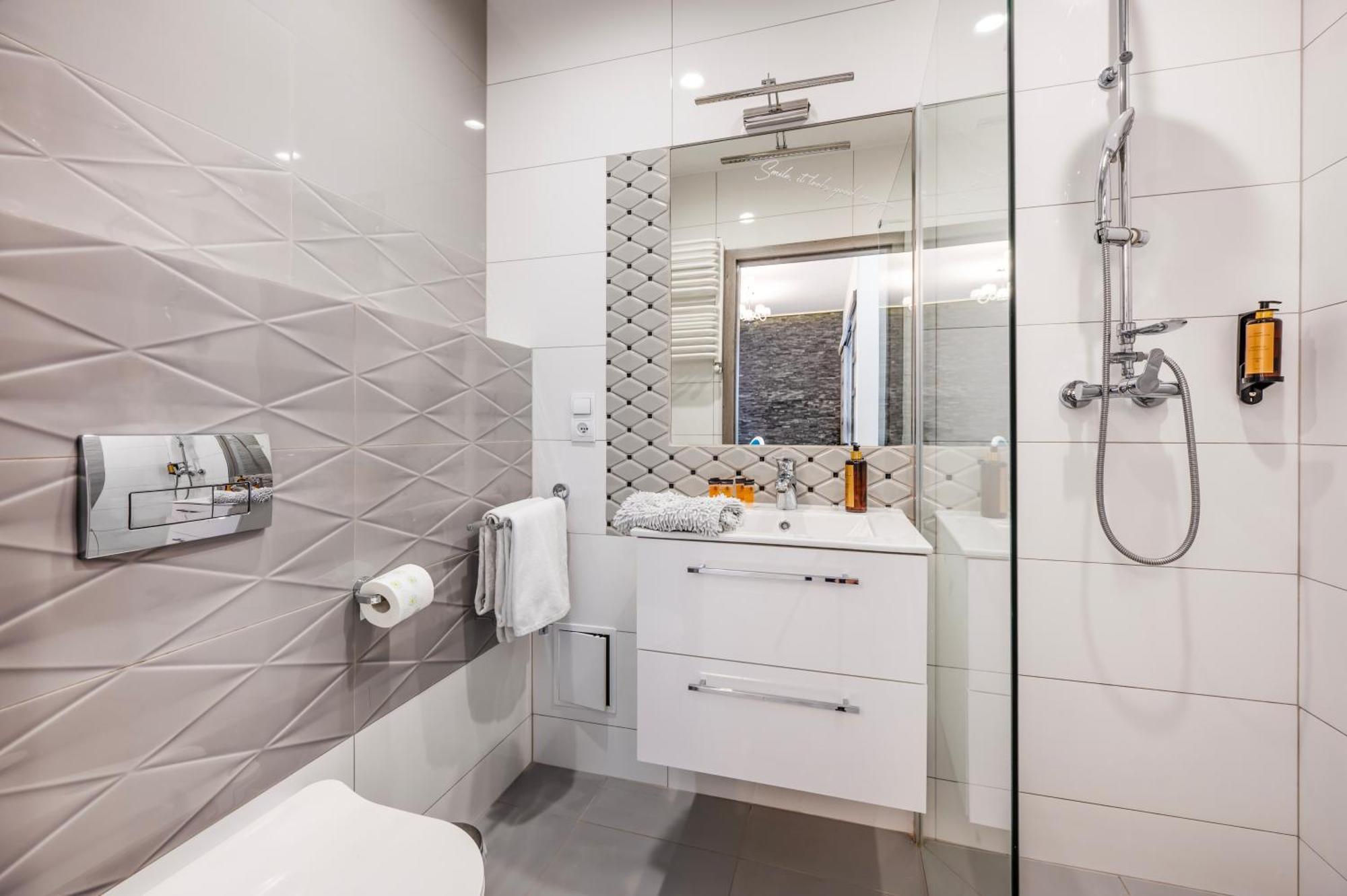 Superior One-Bedroom Apartment